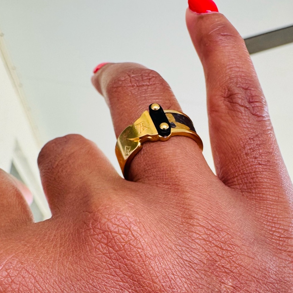 Stylish Gold Ring - image 2
